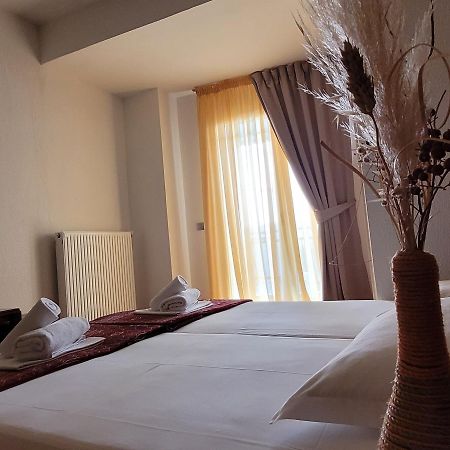 Hotel Akropol Paralía Екстериор снимка