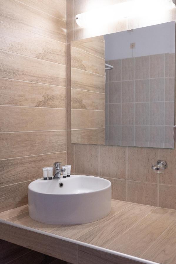 Hotel Akropol Paralía Екстериор снимка